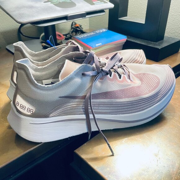 Nike Zoom Fly Chicago Mens UK 10 Taupe Grey Running Shoe US 11 EU 45 AA3172-200 - Picture 7 of 13